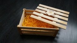 Деревянная коробка для подарка с крышкой